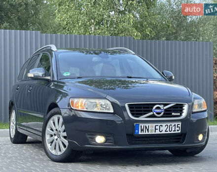 Серый Вольво В50, объемом двигателя 1.6 л и пробегом 208 тыс. км за 6850 $, фото 11 на Automoto.ua