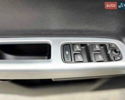 Серый Вольво В50, объемом двигателя 1.6 л и пробегом 270 тыс. км за 6800 $, фото 14 на Automoto.ua