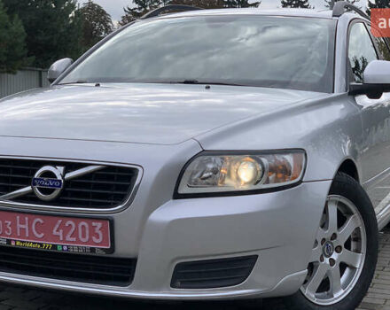 Вольво В50 2010 в Луцке на Automoto.ua Серый Вольво В50, объемом двигателя 1.6 л и пробегом 263 тыс. км за 7400 $, фото 2 на Automoto.ua