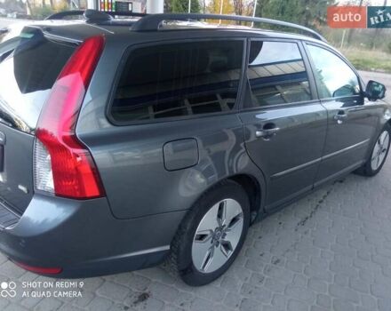 Вольво В50 2010 в Самборе на Automoto.ua Серый Вольво В50, объемом двигателя 1.6 л и пробегом 251 тыс. км за 7200 $, фото 8 на Automoto.ua