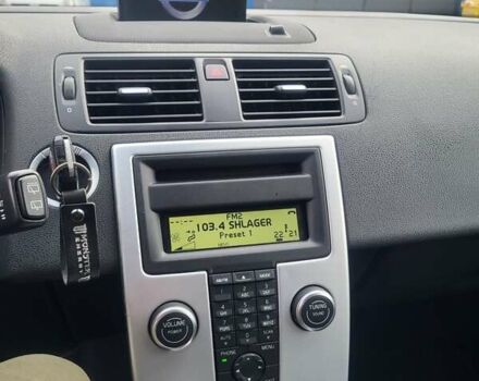 Серый Вольво В50, объемом двигателя 1.6 л и пробегом 221 тыс. км за 7300 $, фото 15 на Automoto.ua