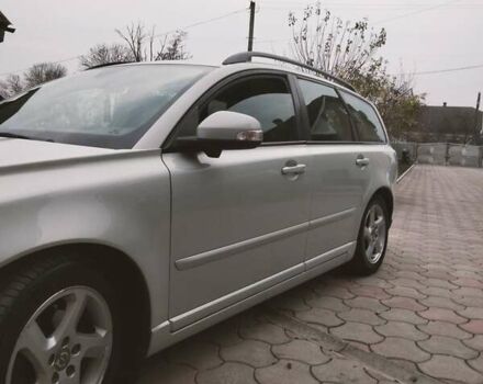 Серый Вольво В50, объемом двигателя 1.56 л и пробегом 279 тыс. км за 7200 $, фото 9 на Automoto.ua