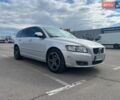 Сірий Вольво V50, об'ємом двигуна 2.4 л та пробігом 303 тис. км за 7500 $, фото 1 на Automoto.ua