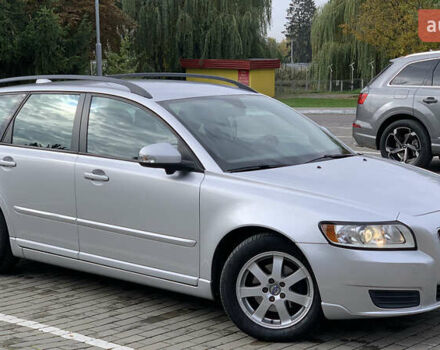 Серый Вольво В50, объемом двигателя 1.6 л и пробегом 263 тыс. км за 6900 $, фото 1 на Automoto.ua