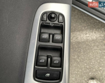 Вольво В50 2010 в Киеве на Automoto.ua Серый Вольво В50, объемом двигателя 1.56 л и пробегом 277 тыс. км за 9350 $, фото 25 на Automoto.ua