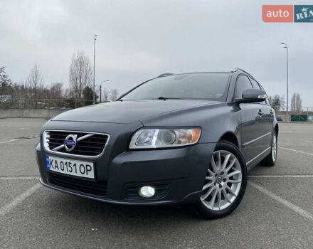 Вольво В50 2010 в Киеве на Automoto.ua Серый Вольво В50, объемом двигателя 1.56 л и пробегом 277 тыс. км за 9350 $, фото 1 на Automoto.ua