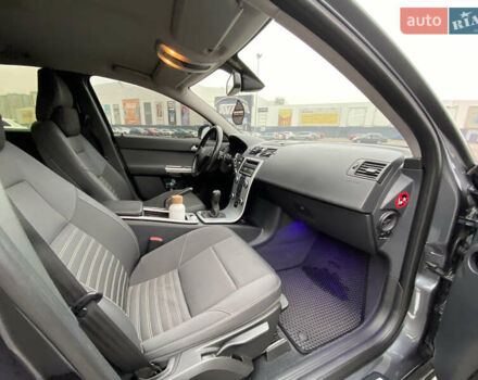 Вольво В50 2010 в Киеве на Automoto.ua Серый Вольво В50, объемом двигателя 1.56 л и пробегом 277 тыс. км за 9350 $, фото 19 на Automoto.ua