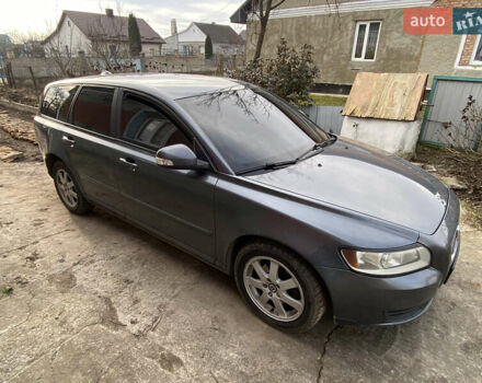 Сірий Вольво V50, об'ємом двигуна 1.6 л та пробігом 285 тис. км за 7400 $, фото 1 на Automoto.ua