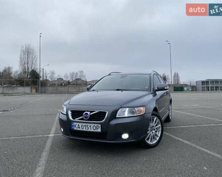 Вольво В50 2010 в Киеве на Automoto.ua Серый Вольво В50, объемом двигателя 1.56 л и пробегом 277 тыс. км за 9350 $, фото 9 на Automoto.ua