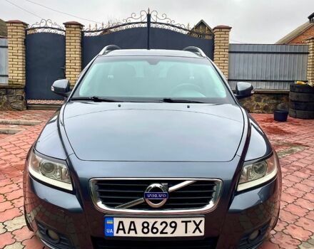 Серый Вольво В50, объемом двигателя 1.6 л и пробегом 219 тыс. км за 6650 $, фото 1 на Automoto.ua