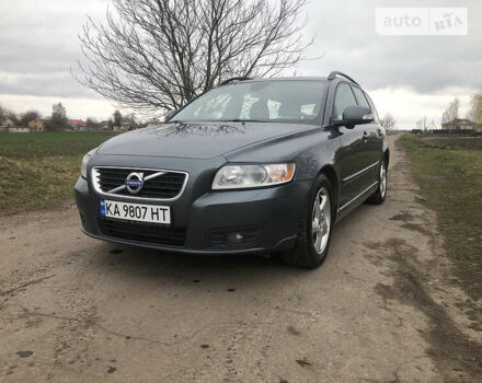 Серый Вольво В50, объемом двигателя 1.6 л и пробегом 250 тыс. км за 7500 $, фото 18 на Automoto.ua