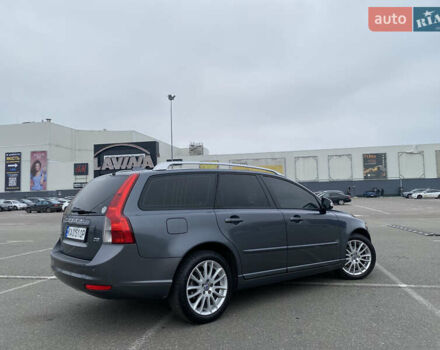 Вольво В50 2010 в Киеве на Automoto.ua Серый Вольво В50, объемом двигателя 1.56 л и пробегом 277 тыс. км за 9350 $, фото 6 на Automoto.ua