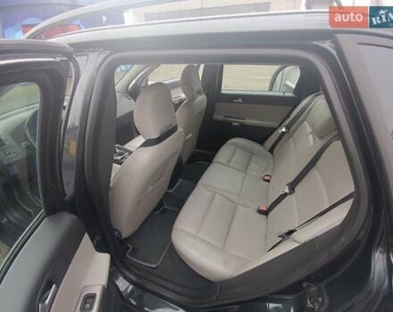 Серый Вольво В50, объемом двигателя 2 л и пробегом 306 тыс. км за 7200 $, фото 10 на Automoto.ua