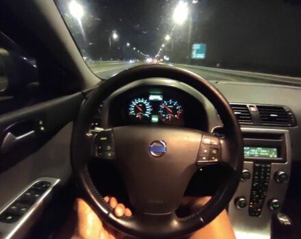 Сірий Вольво V50, об'ємом двигуна 0 л та пробігом 226 тис. км за 7777 $, фото 1 на Automoto.ua