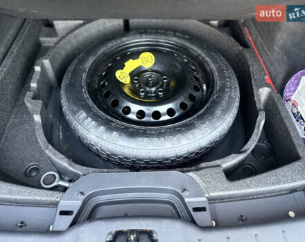 Сірий Вольво V50, об'ємом двигуна 2.4 л та пробігом 270 тис. км за 8300 $, фото 21 на Automoto.ua