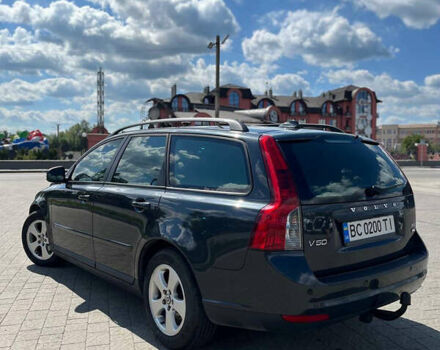 Серый Вольво В50, объемом двигателя 1.56 л и пробегом 230 тыс. км за 7400 $, фото 5 на Automoto.ua