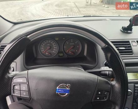 Серый Вольво В50, объемом двигателя 1.98 л и пробегом 245 тыс. км за 7250 $, фото 4 на Automoto.ua