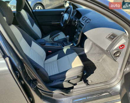 Серый Вольво В50, объемом двигателя 1.6 л и пробегом 193 тыс. км за 7999 $, фото 32 на Automoto.ua