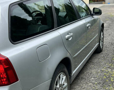 Вольво В50 2010 в Ковель на Automoto.ua Серый Вольво В50, объемом двигателя 1.56 л и пробегом 269 тыс. км за 8500 $, фото 4 на Automoto.ua