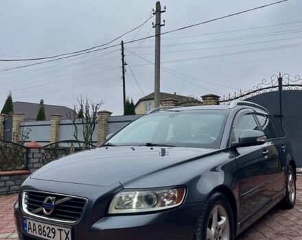 Серый Вольво В50, объемом двигателя 1.6 л и пробегом 219 тыс. км за 6650 $, фото 1 на Automoto.ua