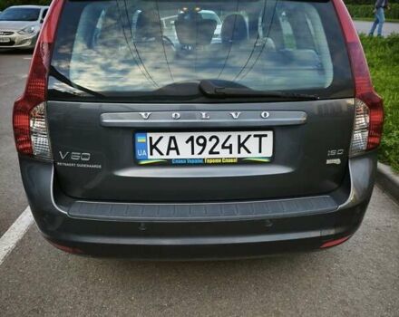 Серый Вольво В50, объемом двигателя 1.6 л и пробегом 257 тыс. км за 8250 $, фото 17 на Automoto.ua