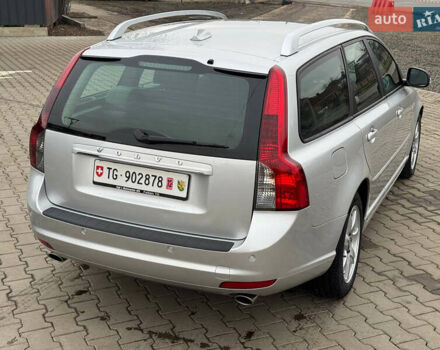 Сірий Вольво V50, об'ємом двигуна 0 л та пробігом 227 тис. км за 10300 $, фото 19 на Automoto.ua