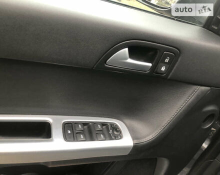 Серый Вольво В50, объемом двигателя 1.6 л и пробегом 250 тыс. км за 7500 $, фото 9 на Automoto.ua