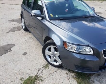 Сірий Вольво V50, об'ємом двигуна 2 л та пробігом 227 тис. км за 7800 $, фото 2 на Automoto.ua