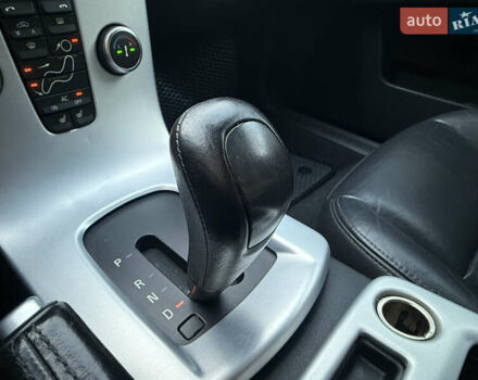 Сірий Вольво V50, об'ємом двигуна 2.4 л та пробігом 270 тис. км за 8300 $, фото 38 на Automoto.ua