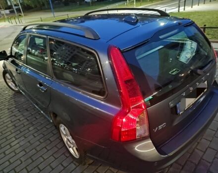 Сірий Вольво V50, об'ємом двигуна 0 л та пробігом 226 тис. км за 7777 $, фото 4 на Automoto.ua
