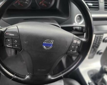 Серый Вольво В50, объемом двигателя 1.6 л и пробегом 221 тыс. км за 7300 $, фото 16 на Automoto.ua