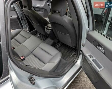 Серый Вольво В50, объемом двигателя 1.6 л и пробегом 273 тыс. км за 7300 $, фото 17 на Automoto.ua