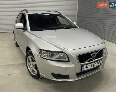 Вольво В50 2010 в Стрые на Automoto.ua Серый Вольво В50, объемом двигателя 1.6 л и пробегом 260 тыс. км за 6650 $, фото 1 на Automoto.ua