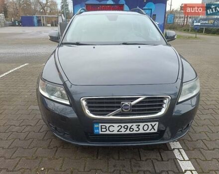 Серый Вольво В50, объемом двигателя 2 л и пробегом 306 тыс. км за 7200 $, фото 2 на Automoto.ua