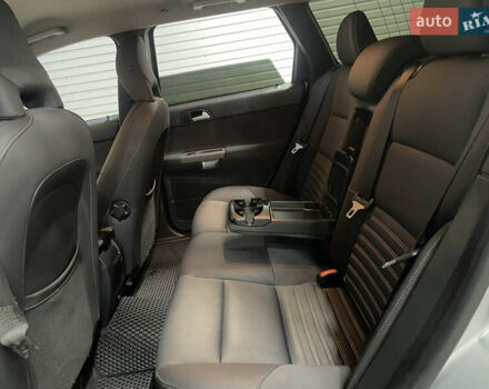 Вольво В50 2010 в Стрые на Automoto.ua Серый Вольво В50, объемом двигателя 1.6 л и пробегом 260 тыс. км за 6650 $, фото 4 на Automoto.ua