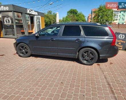 Сірий Вольво V50, об'ємом двигуна 1.6 л та пробігом 390 тис. км за 6500 $, фото 4 на Automoto.ua