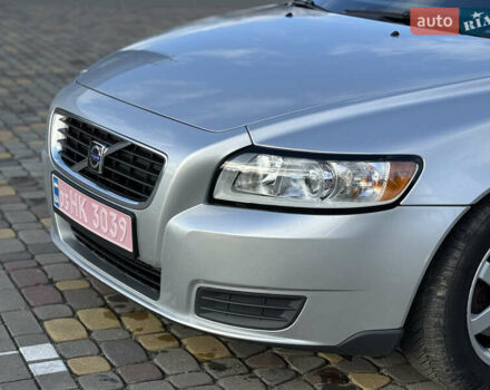 Серый Вольво В50, объемом двигателя 1.6 л и пробегом 259 тыс. км за 6850 $, фото 11 на Automoto.ua