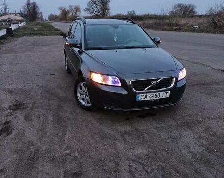 Серый Вольво В50, объемом двигателя 1.6 л и пробегом 305 тыс. км за 7150 $, фото 7 на Automoto.ua