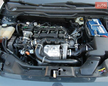 Сірий Вольво V50, об'ємом двигуна 1.6 л та пробігом 251 тис. км за 6100 $, фото 16 на Automoto.ua