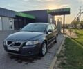 Серый Вольво В50, объемом двигателя 1.56 л и пробегом 328 тыс. км за 8500 $, фото 1 на Automoto.ua
