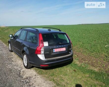 Сірий Вольво V50, об'ємом двигуна 0 л та пробігом 220 тис. км за 6700 $, фото 2 на Automoto.ua