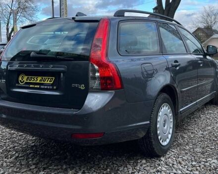 Серый Вольво В50, объемом двигателя 1.6 л и пробегом 222 тыс. км за 7600 $, фото 6 на Automoto.ua