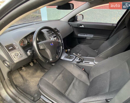 Сірий Вольво V50, об'ємом двигуна 1.6 л та пробігом 285 тис. км за 7400 $, фото 3 на Automoto.ua