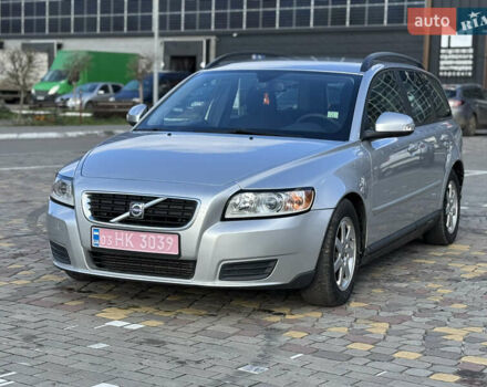 Серый Вольво В50, объемом двигателя 1.6 л и пробегом 259 тыс. км за 6850 $, фото 1 на Automoto.ua