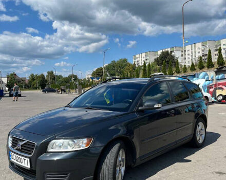 Серый Вольво В50, объемом двигателя 1.56 л и пробегом 230 тыс. км за 7400 $, фото 6 на Automoto.ua