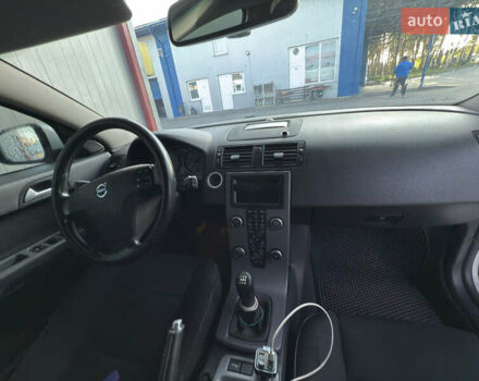 Серый Вольво В50, объемом двигателя 1.56 л и пробегом 310 тыс. км за 7450 $, фото 13 на Automoto.ua