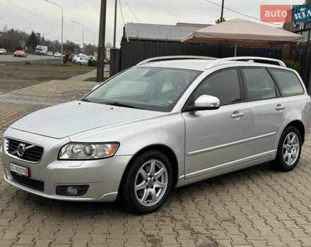 Сірий Вольво V50, об'ємом двигуна 0 л та пробігом 227 тис. км за 10300 $, фото 6 на Automoto.ua