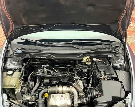 Серый Вольво В50, объемом двигателя 1.6 л и пробегом 219 тыс. км за 6650 $, фото 11 на Automoto.ua