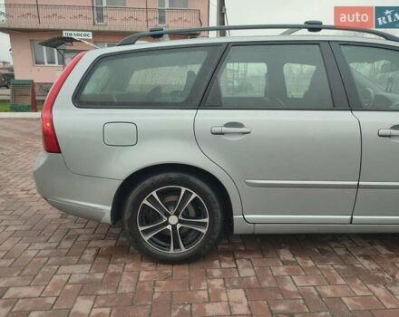 Сірий Вольво V50, об'ємом двигуна 1.6 л та пробігом 303 тис. км за 7399 $, фото 8 на Automoto.ua