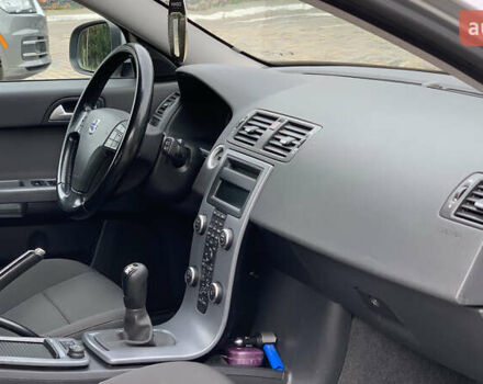 Серый Вольво В50, объемом двигателя 1.6 л и пробегом 263 тыс. км за 6900 $, фото 16 на Automoto.ua